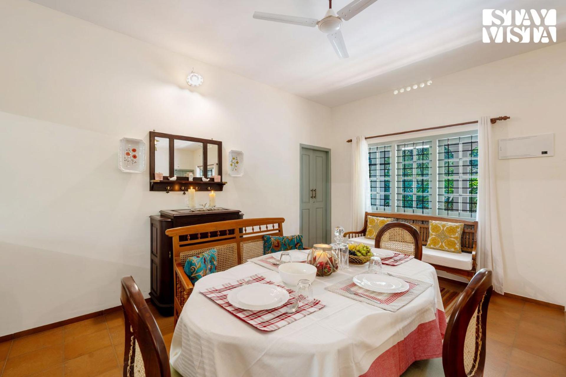 Stayvista At Catherine Cottage With Heater & Board Game มุนนาร์ ภายนอก รูปภาพ